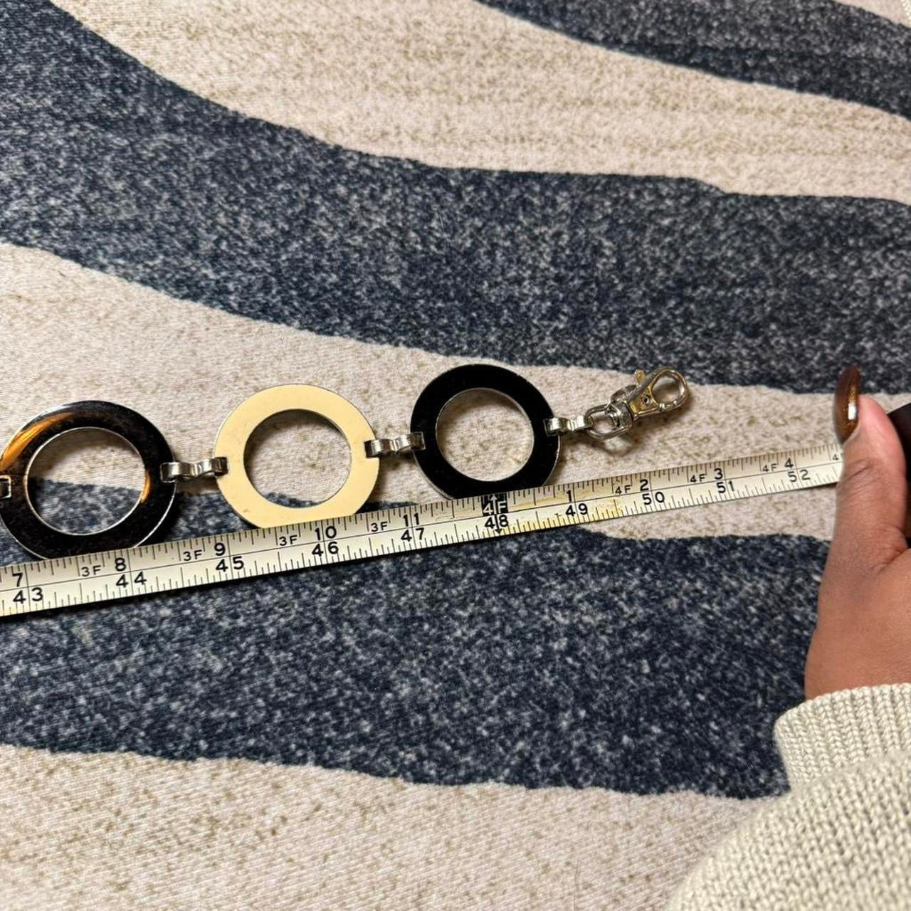Multitone chain belt